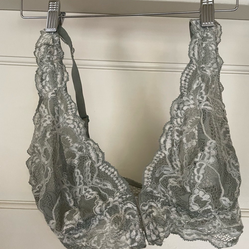 intimo lace bralette size m